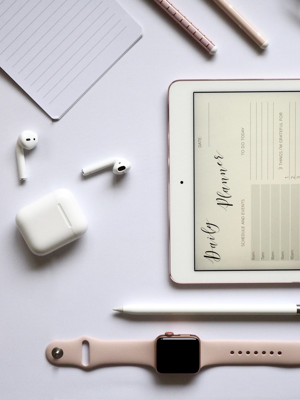 whitespace, desktop, business, office, blog, blogging, create, creative, craft, simple, website, stationary, office supplies, ipad, airpods, technology, tablet, communication, digital, device, ipad, airpods, airpods, airpods, airpods, airpods